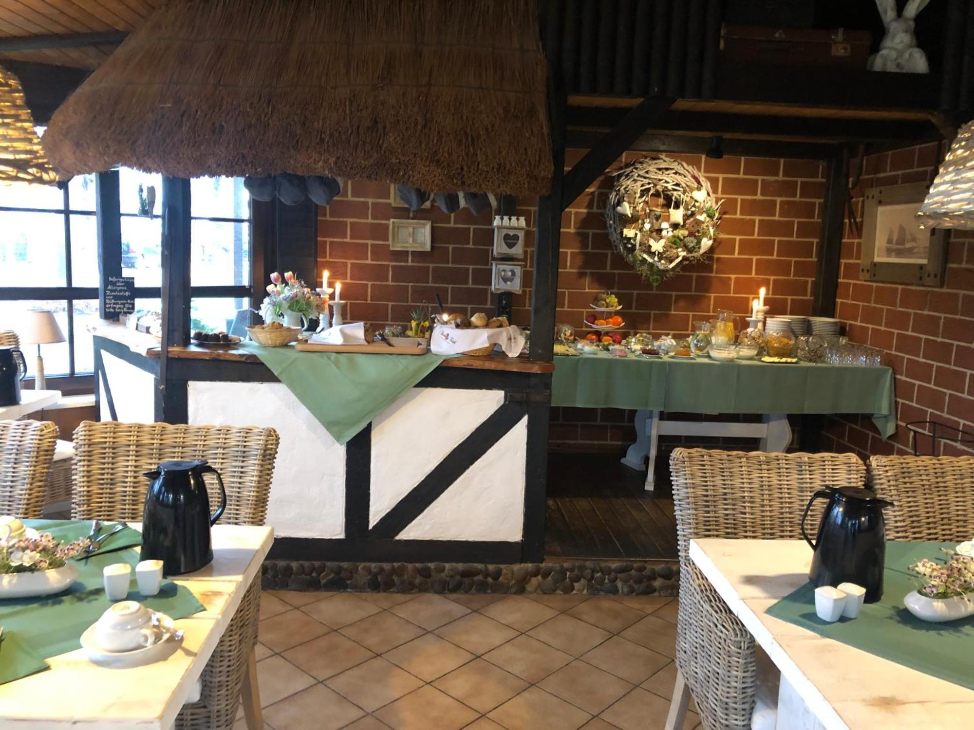 Landhaus Schlunt Wustrow  Ngoại thất bức ảnh