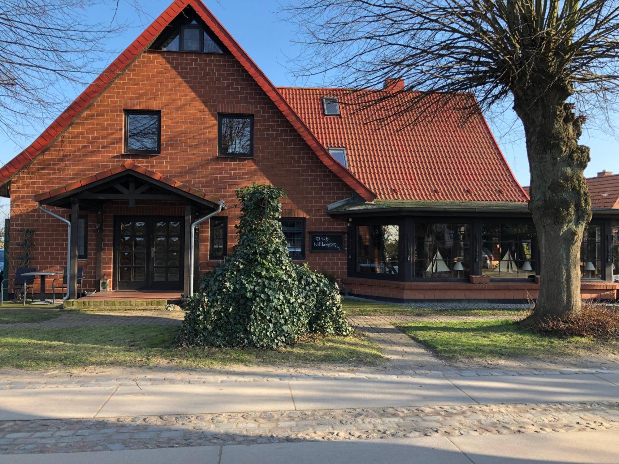 Landhaus Schlunt Wustrow  Ngoại thất bức ảnh